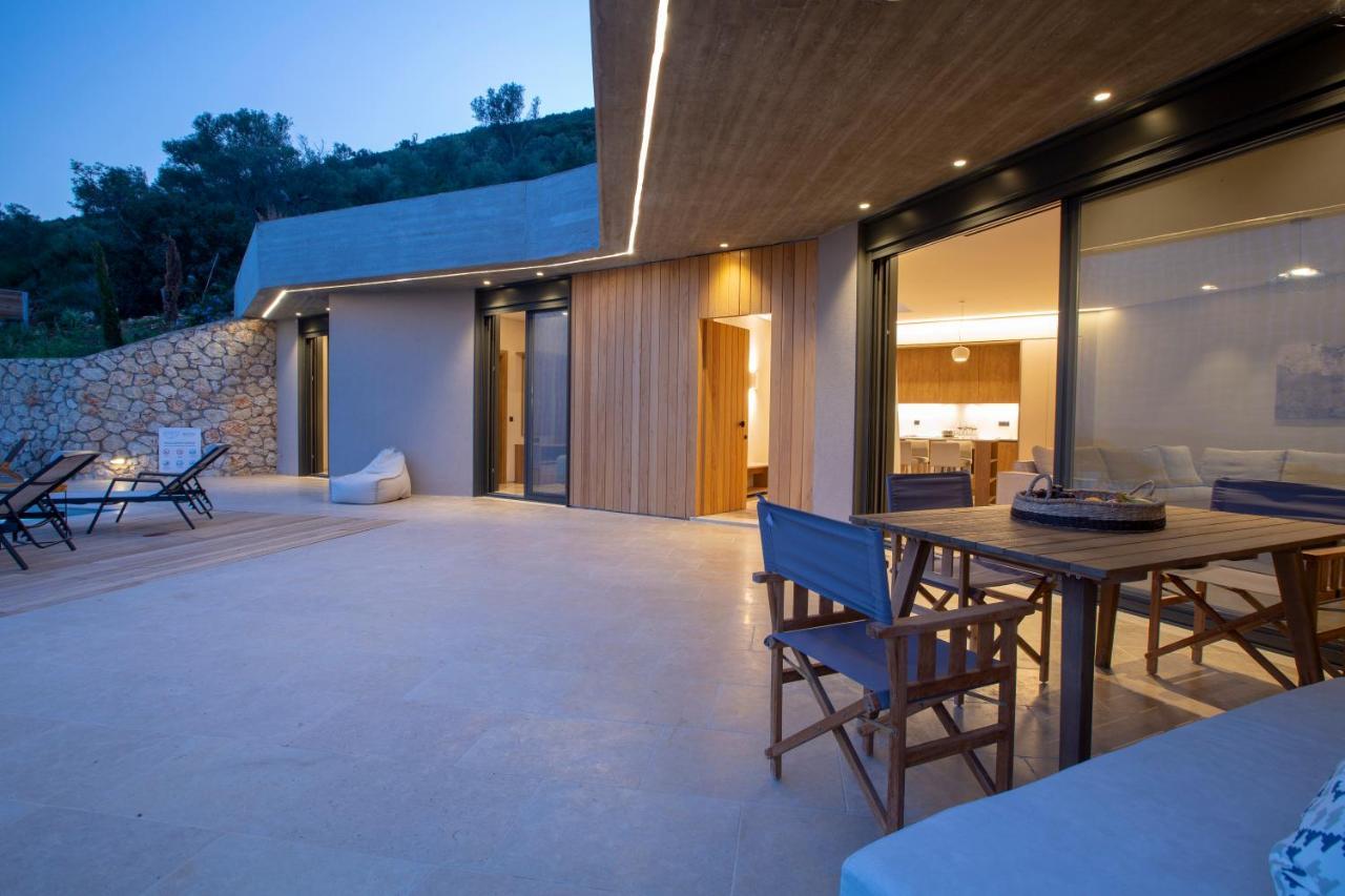 Blooms Of Sivota Bay - Luxury Villas With Private Heated Pool Ngoại thất bức ảnh